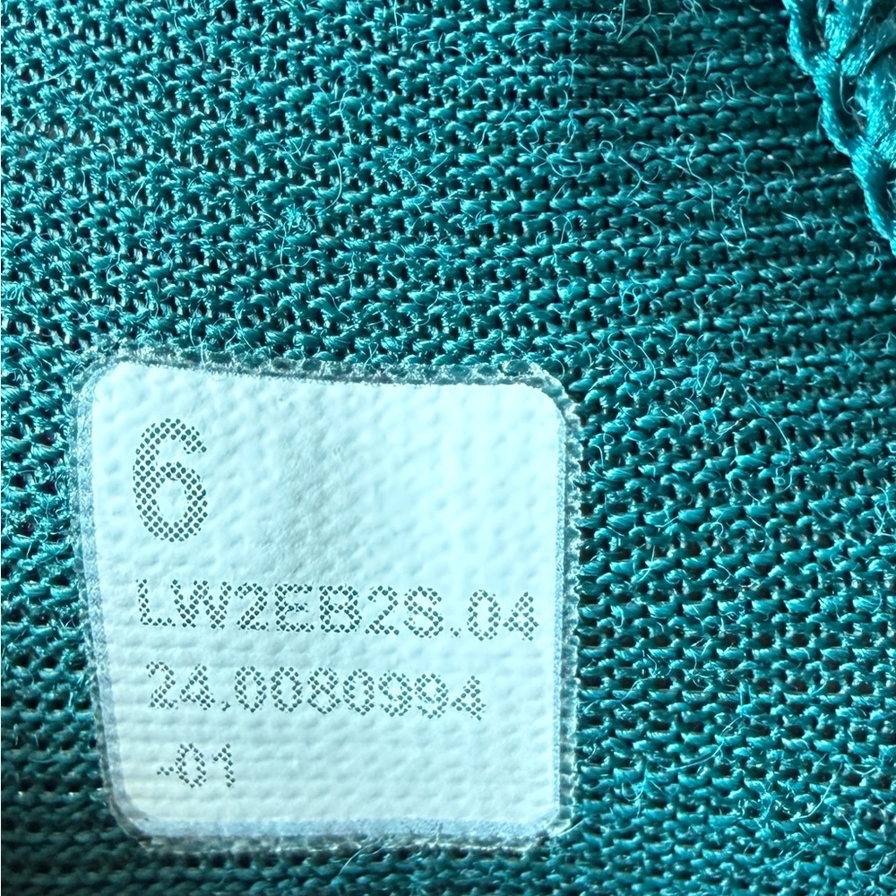 💚 lululemon Green Energy Sports Bra 6 - Picture 5 of 5